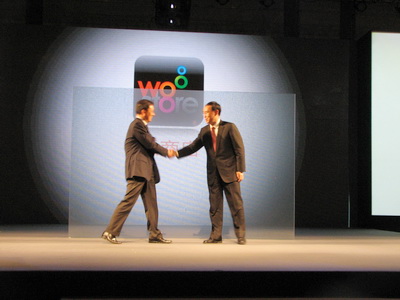 �Ϻ������L(zh��ng)�n�����󣩺��Ї�(li��n)ͨ�����L(zh��ng)��С����ͬ�顰���̵ꡱ���н�Ļ